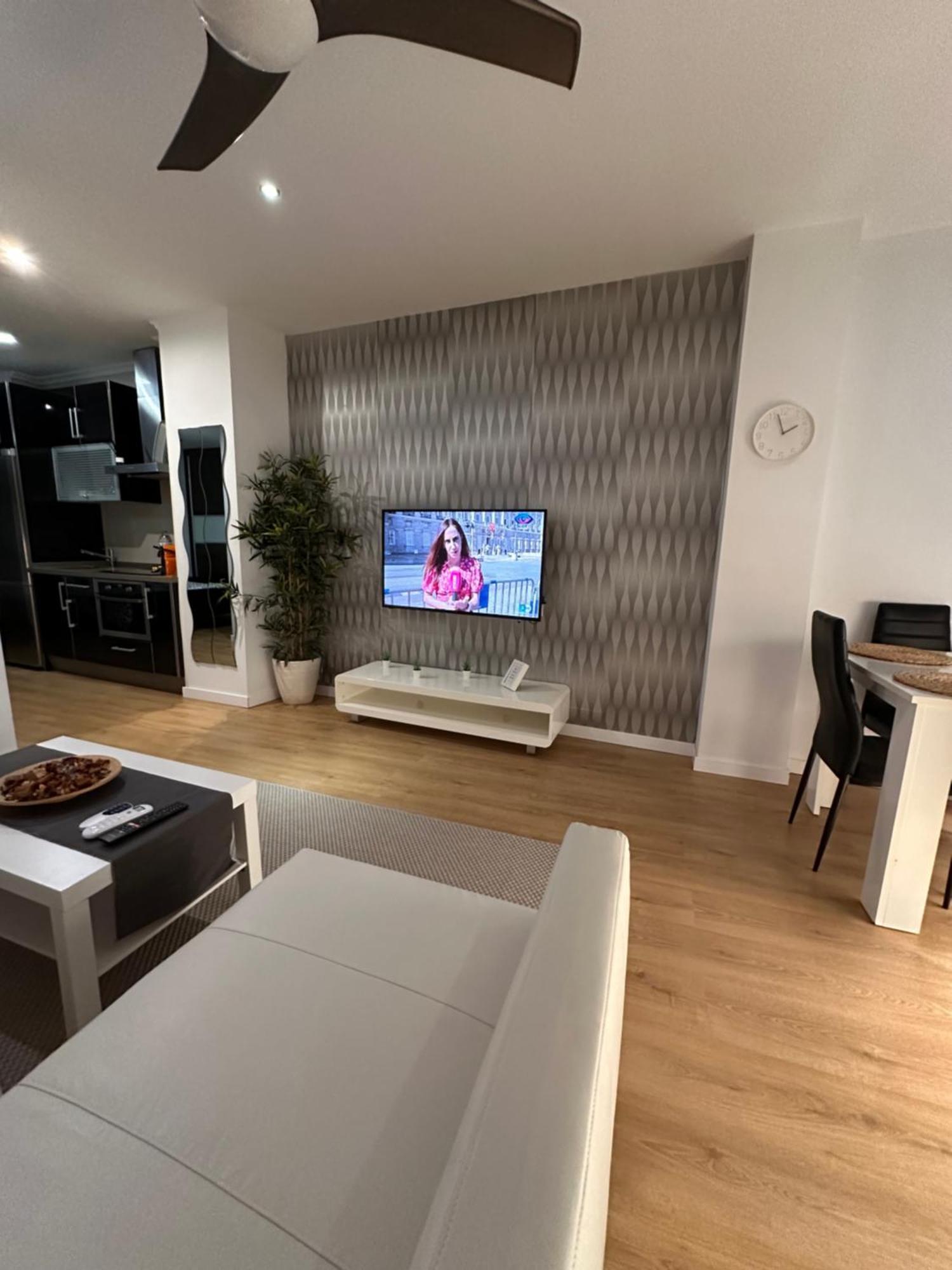 Carreteria Deluxe Apartment Malaga Luaran gambar