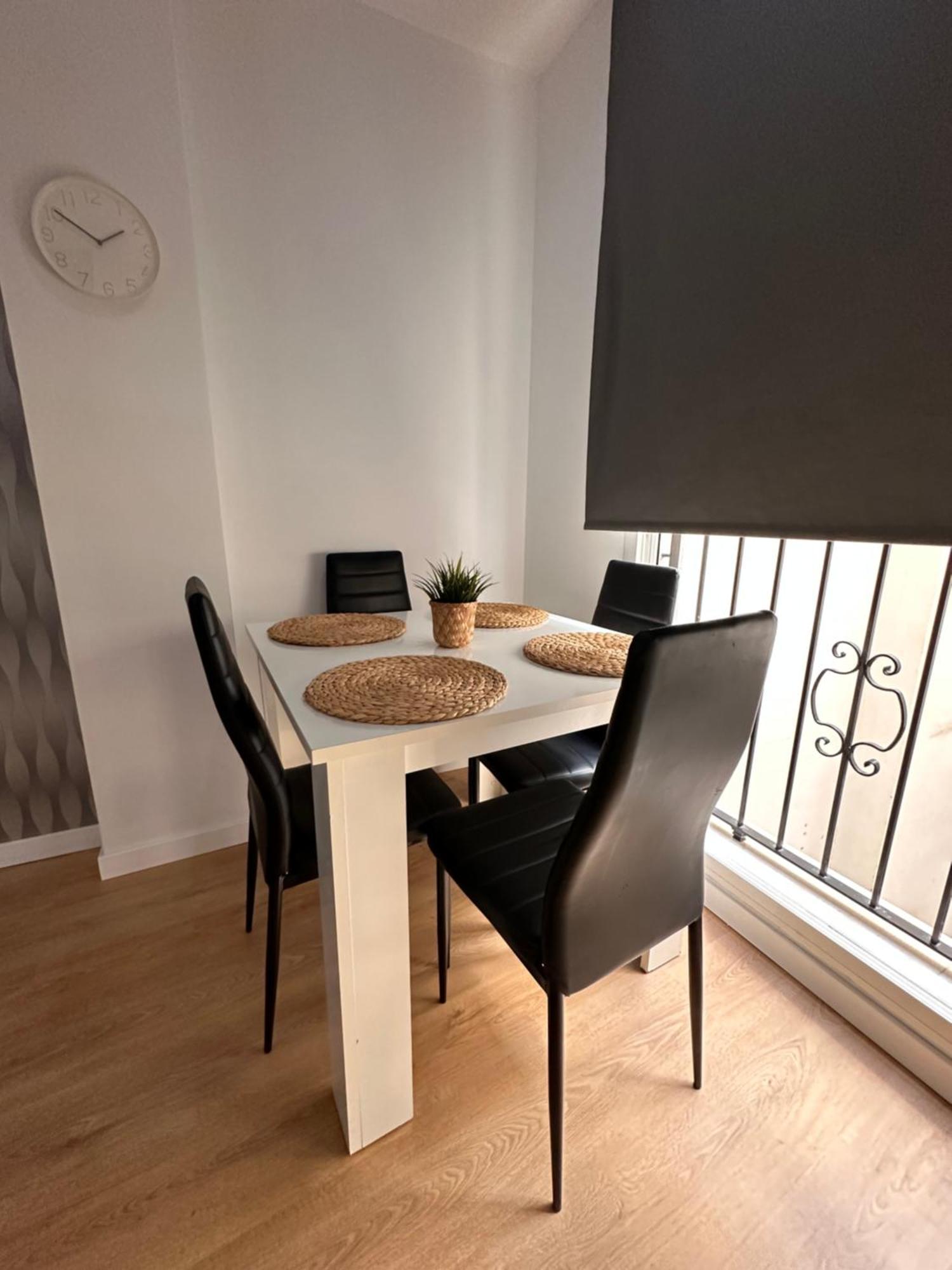 Carreteria Deluxe Apartment Malaga Luaran gambar