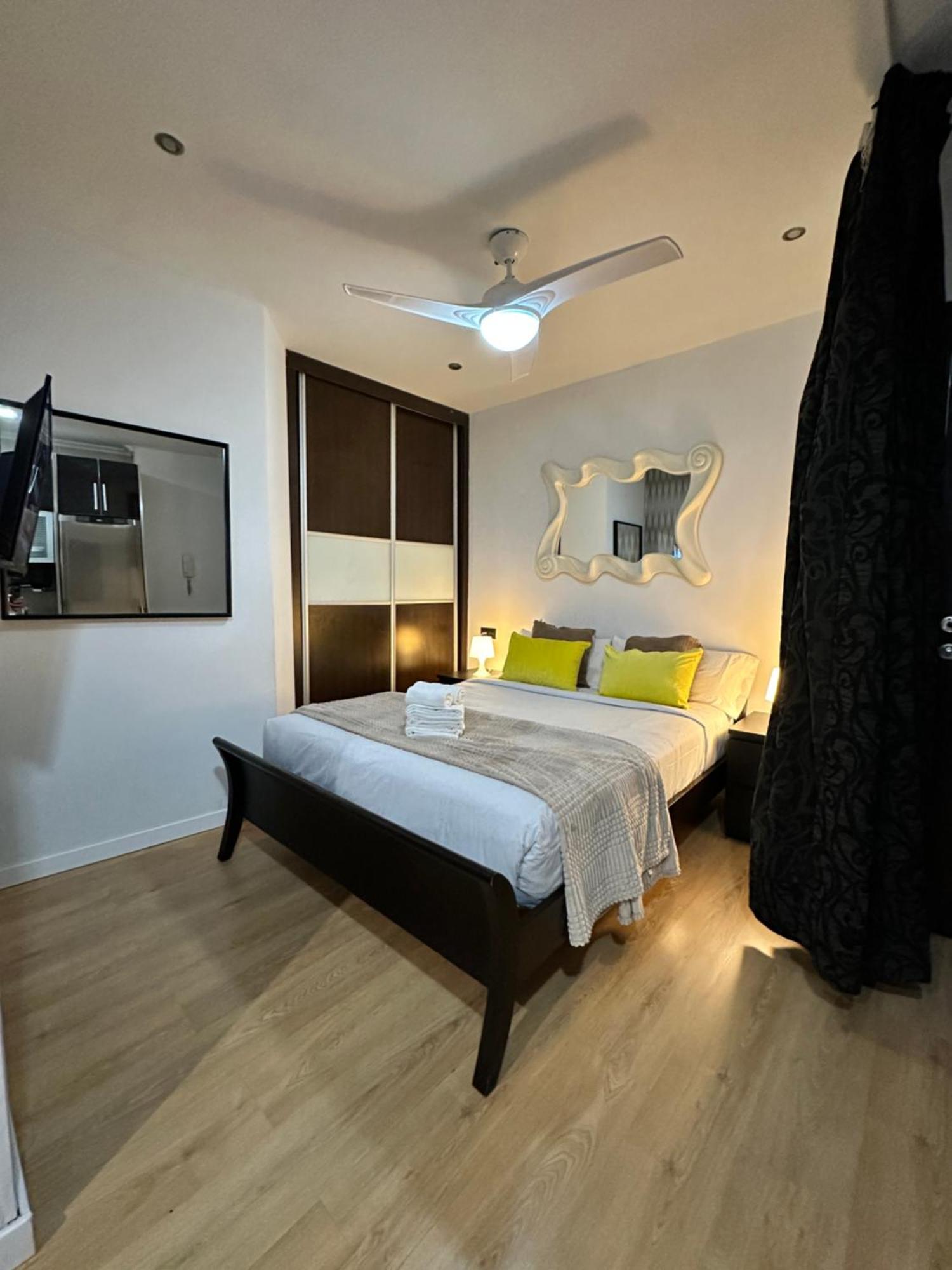 Carreteria Deluxe Apartment Malaga Luaran gambar