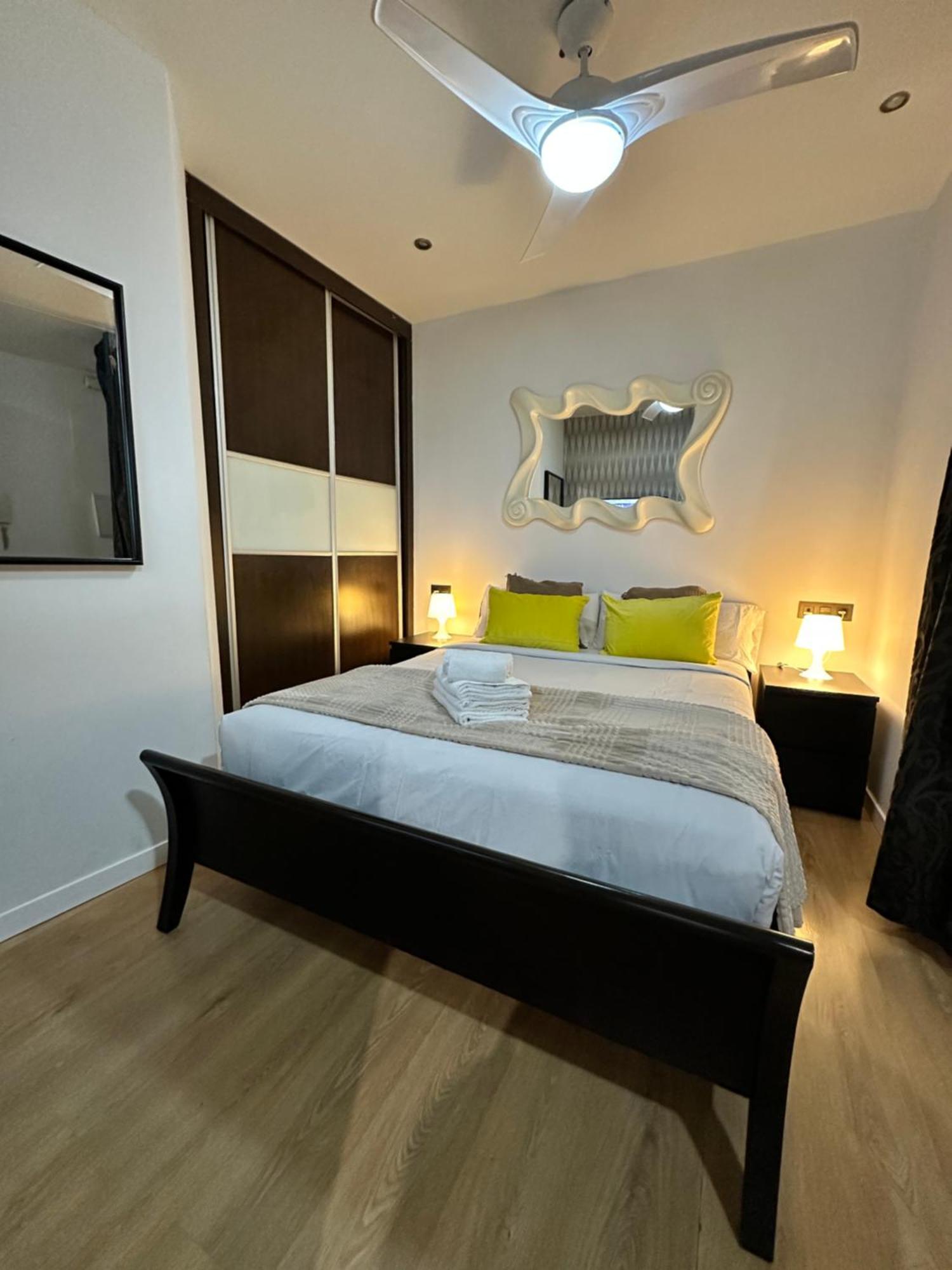 Carreteria Deluxe Apartment Malaga Luaran gambar