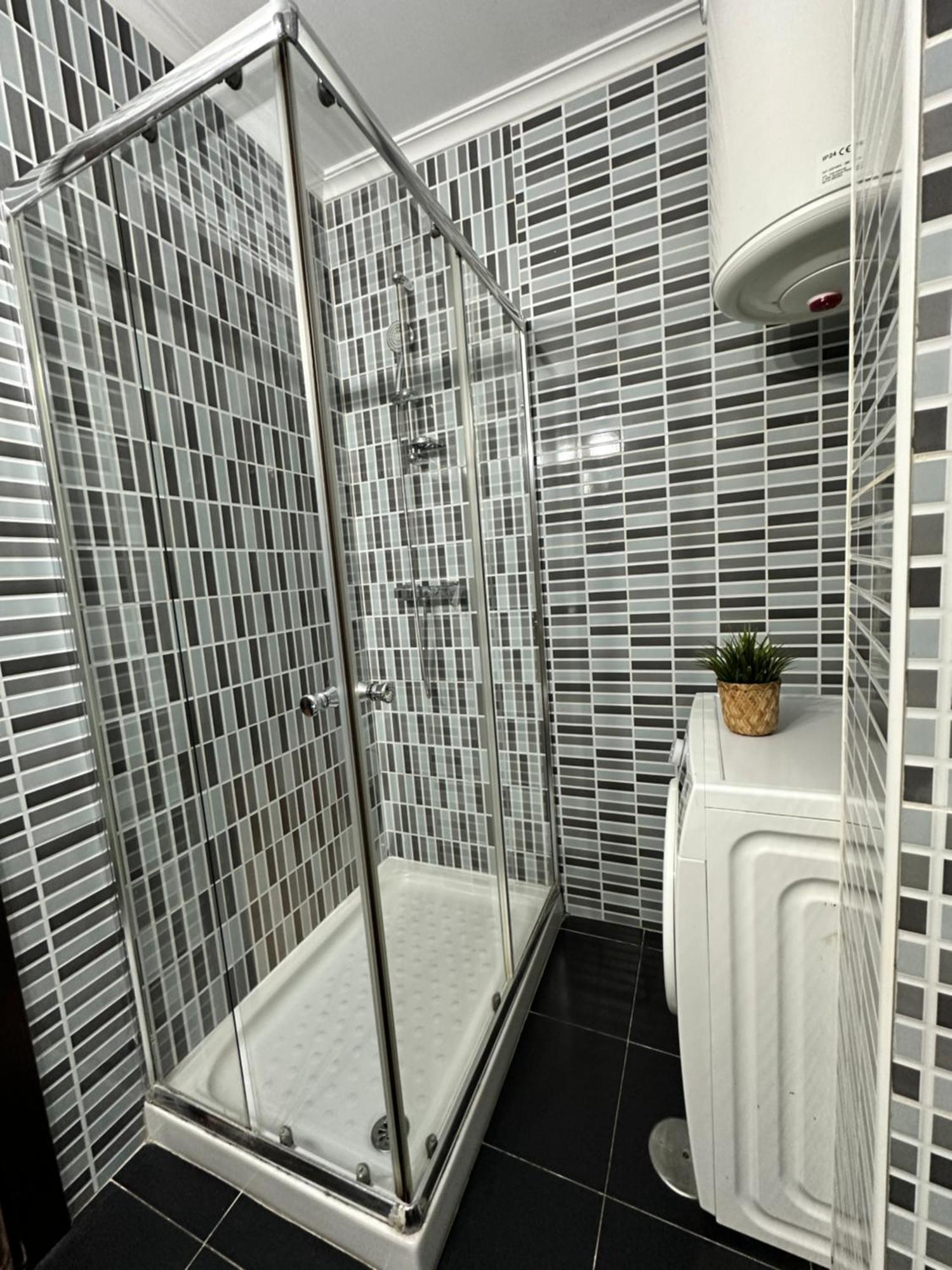 Carreteria Deluxe Apartment Malaga Luaran gambar