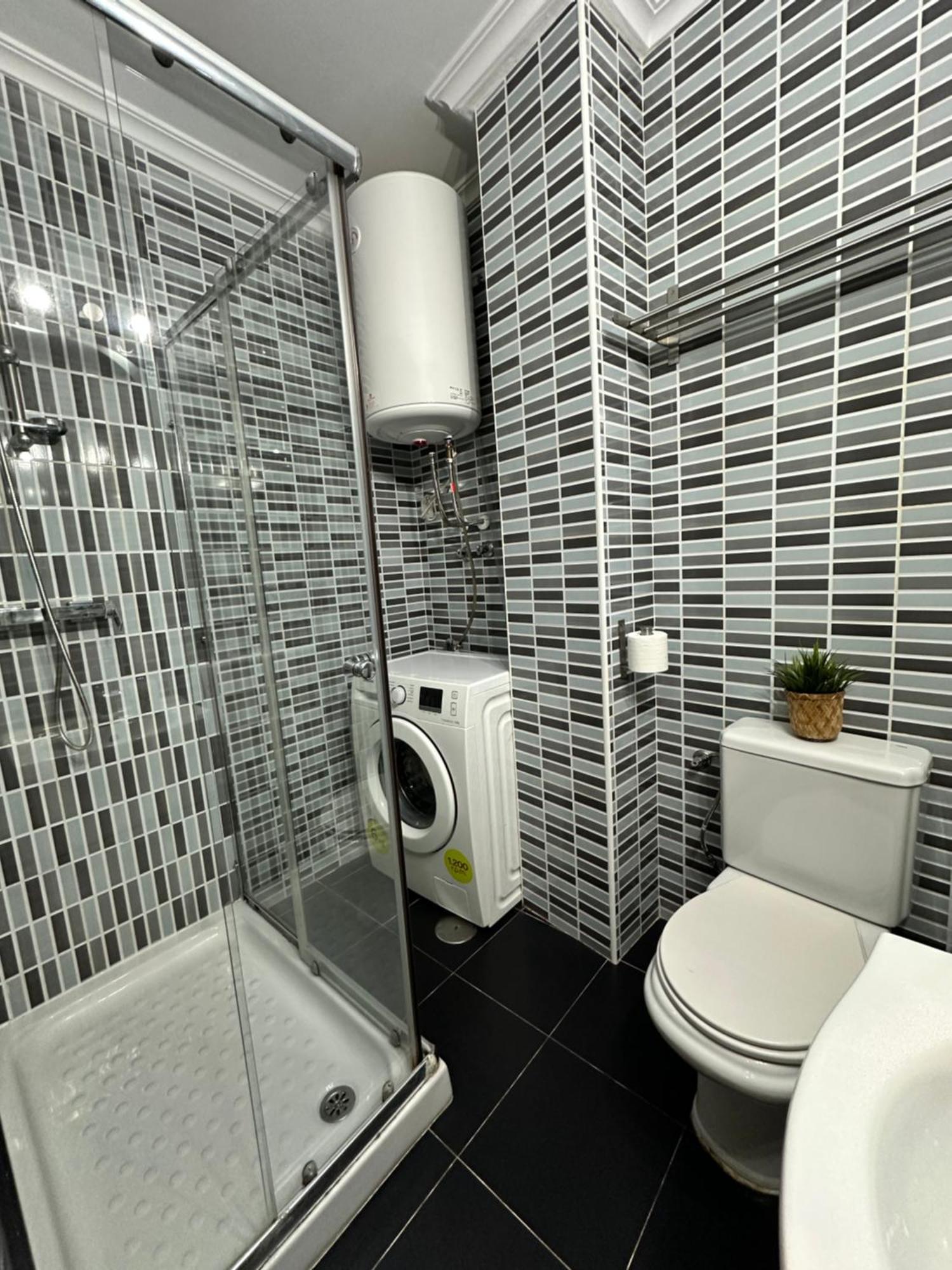 Carreteria Deluxe Apartment Malaga Luaran gambar